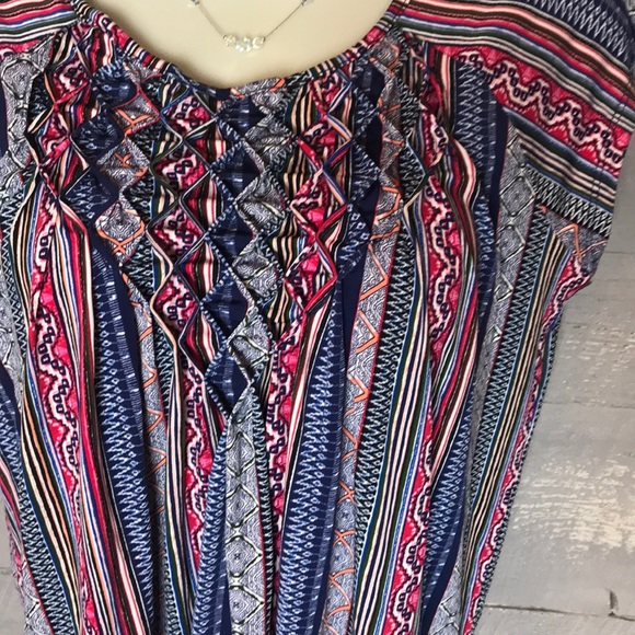 New! multi colored mosaic stripe top - Picture 2 of 3